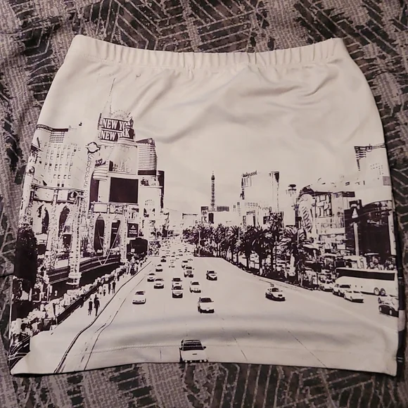 Las Vegas mini skirt - Picture 2 of 2